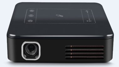 RKM R5 proyector