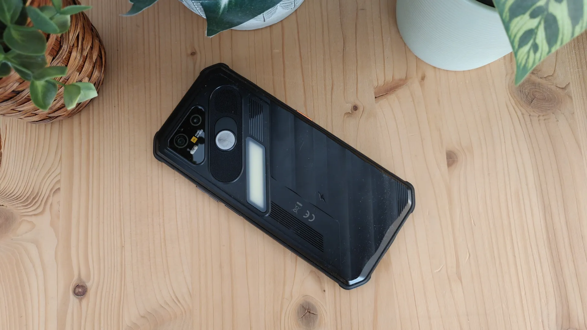AGM X7 Pro Review Tm004